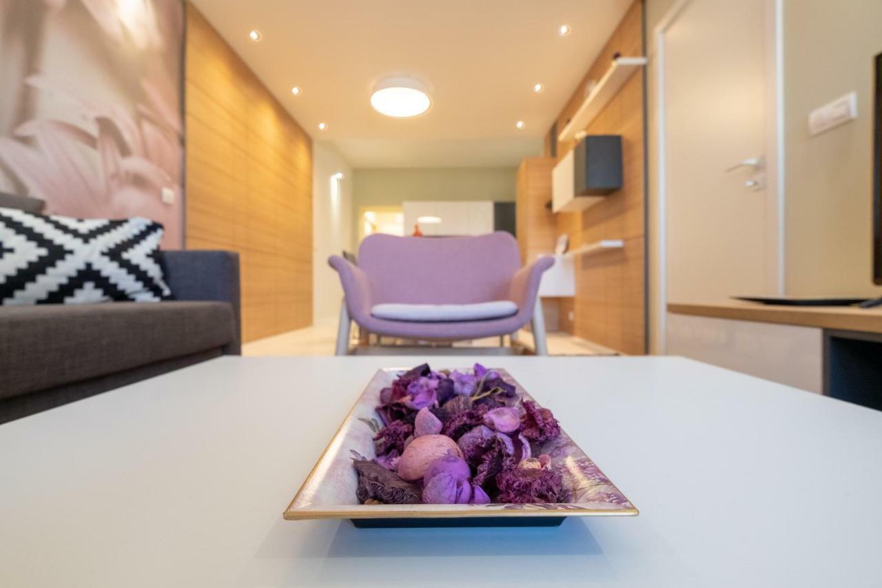 Vitosha Blvd Luxury 2-Bedroom, 2-Bathroom With Balcony Sofia Eksteriør bilde