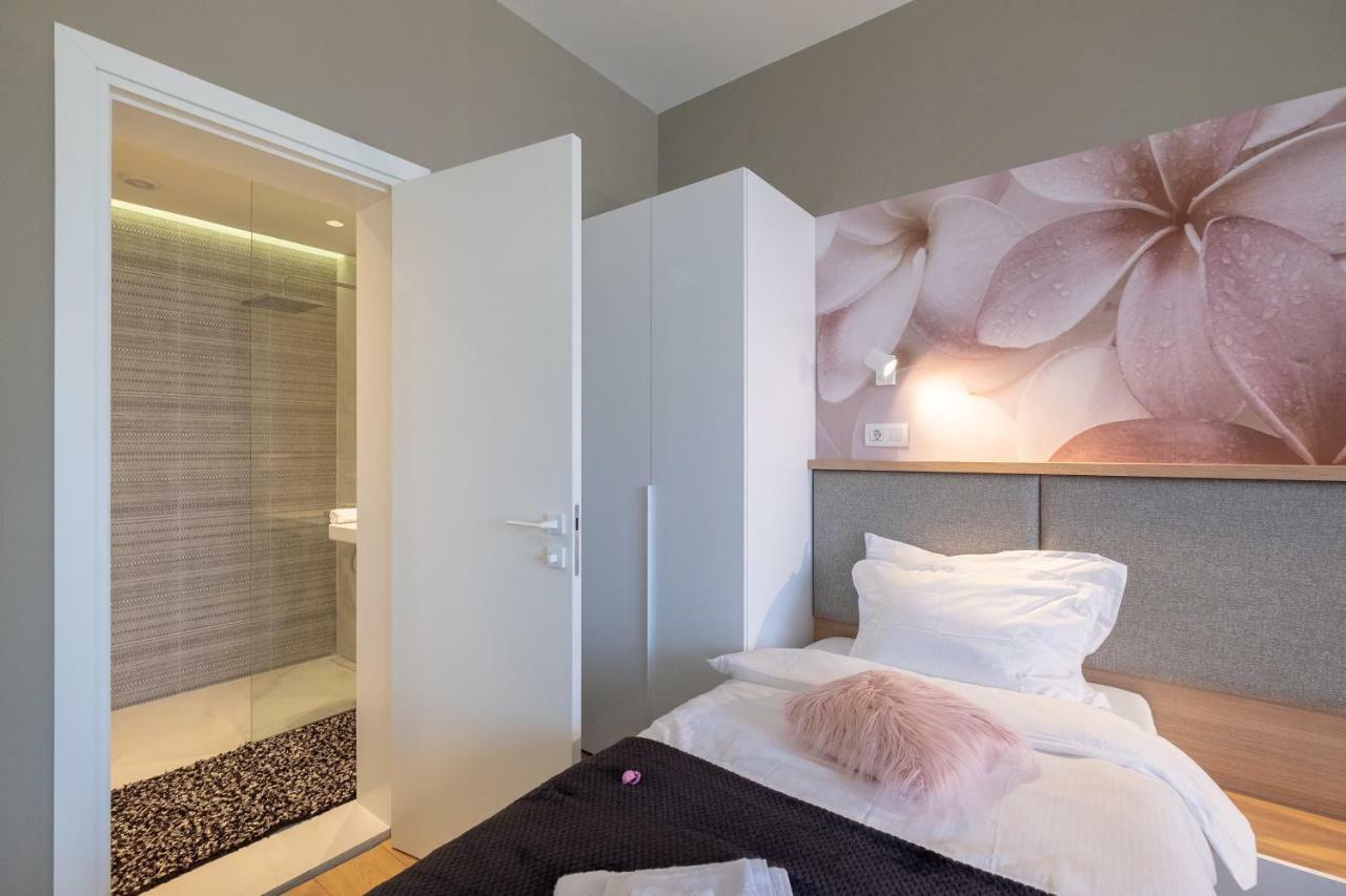 Vitosha Blvd Luxury 2-Bedroom, 2-Bathroom With Balcony Sofia Eksteriør bilde