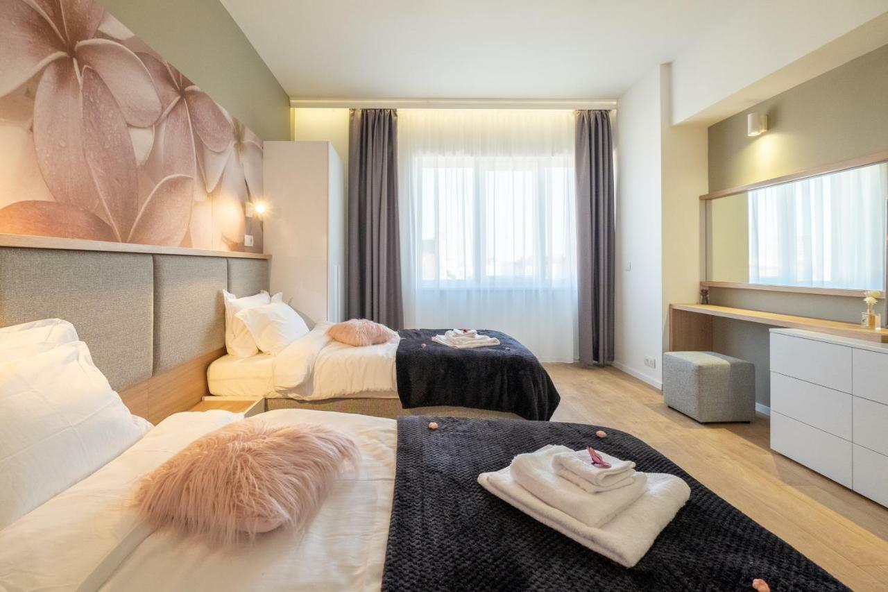 Vitosha Blvd Luxury 2-Bedroom, 2-Bathroom With Balcony Sofia Eksteriør bilde