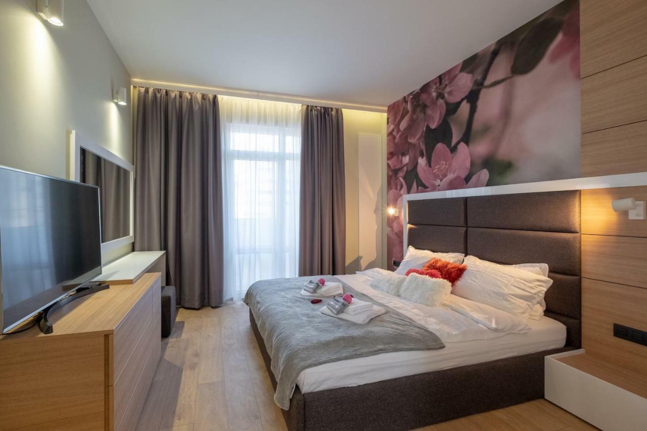 Vitosha Blvd Luxury 2-Bedroom, 2-Bathroom With Balcony Sofia Eksteriør bilde