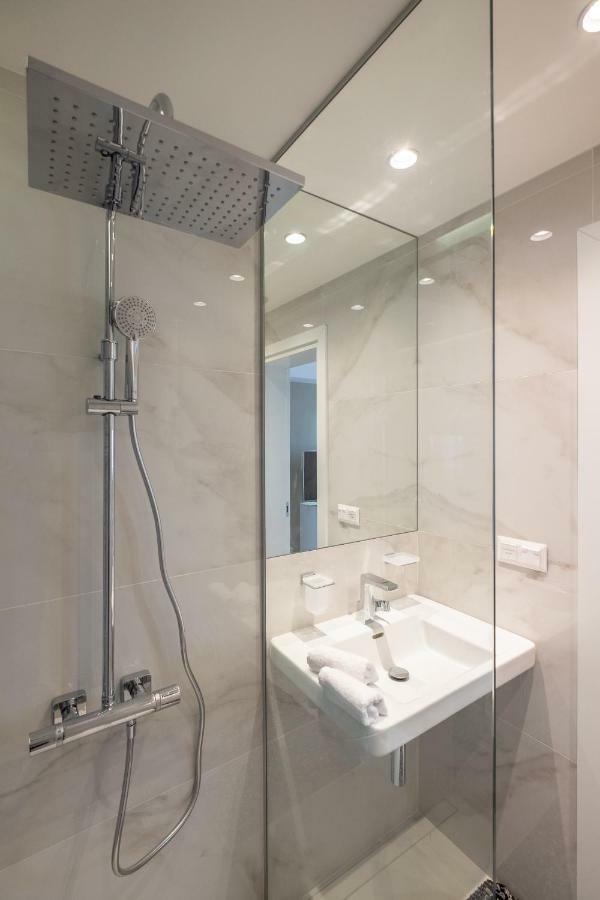Vitosha Blvd Luxury 2-Bedroom, 2-Bathroom With Balcony Sofia Eksteriør bilde