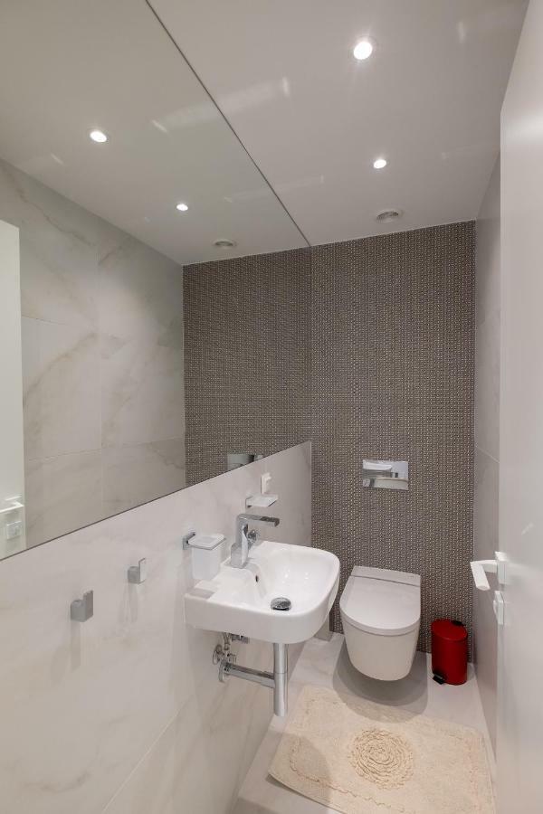 Vitosha Blvd Luxury 2-Bedroom, 2-Bathroom With Balcony Sofia Eksteriør bilde